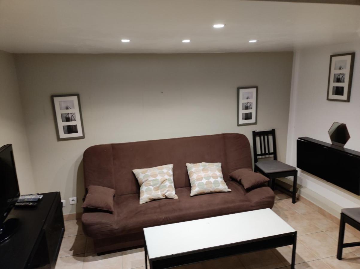 Guest House Drancy Bagian luar foto